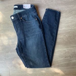 LC dark skinny denim w/ frayed hem - size 6 NWT